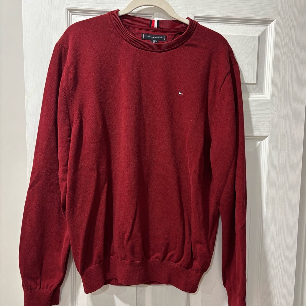 Never worn Tommy Hilfiger sweater